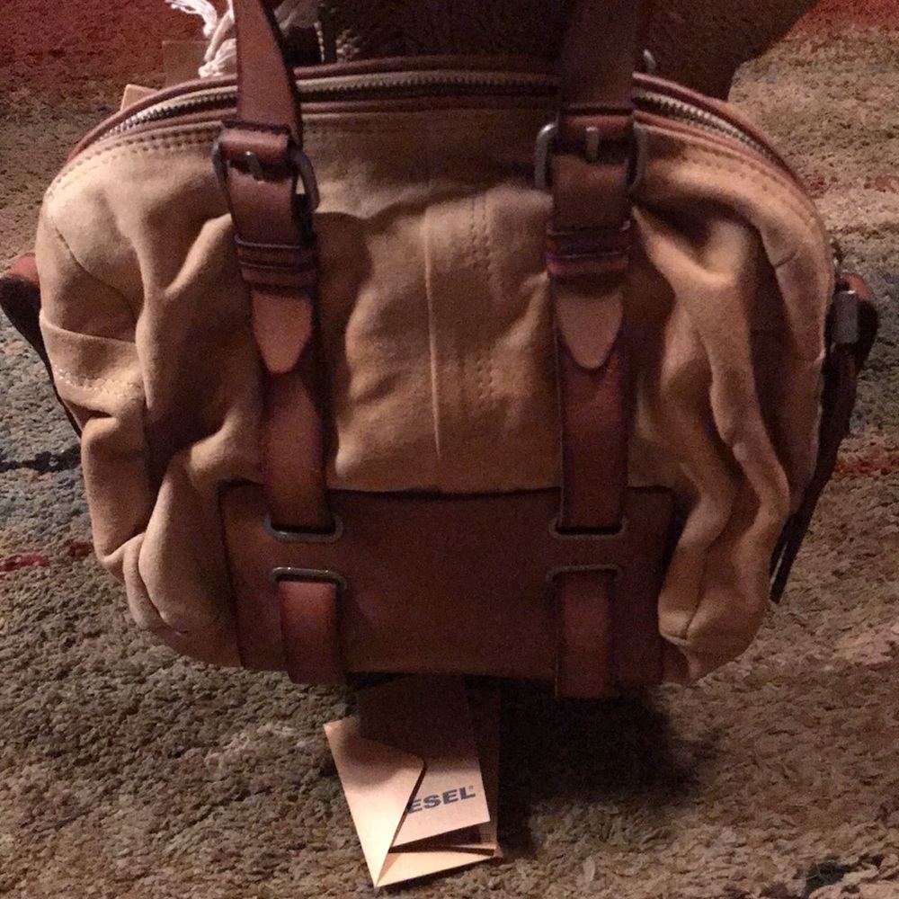 Diesel “Girls in the loop” suede bag Beautiful! - Picture 4 of 12